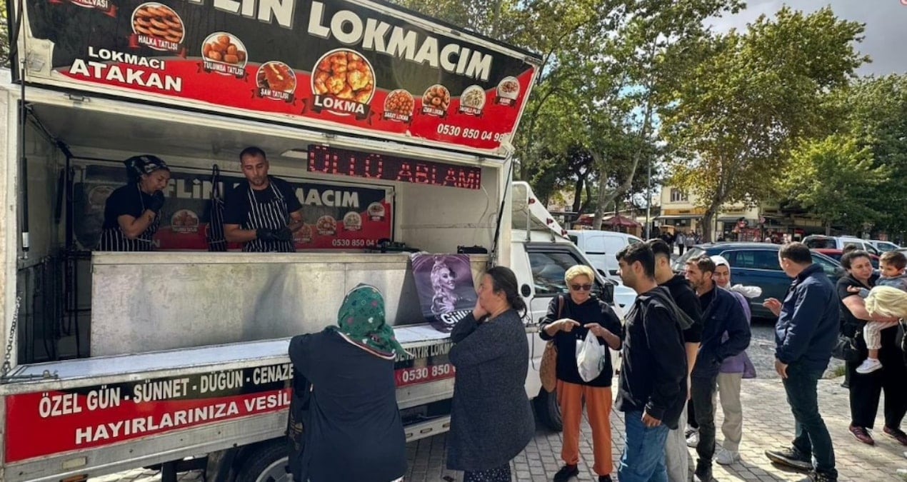 Arabeskin yıldız ismi Güllü için lokma dağıttılar