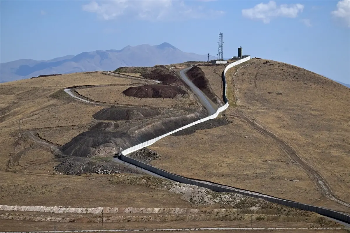 Van’da Güvenlik Duvarı Çalışmaları Tamamlanıyor