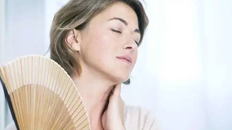 doc dr aydin erken menopozda ostrojen tedavisi yasam kalitesini iyilestiriyor QE4ayvCX.webp