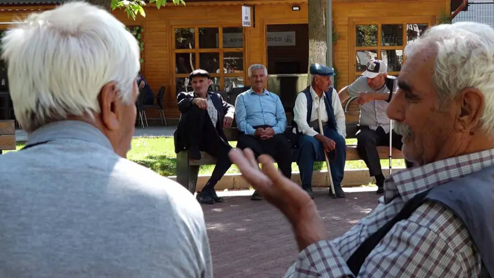 Düşük emekli aylığı ve hayat pahalılığı, yaşlı yurttaşları İŞKUR’a yöneltiyor