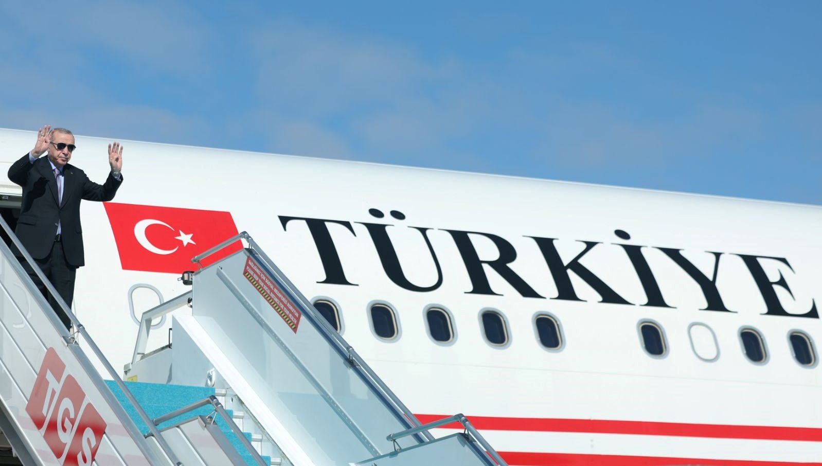 misirda gazze zirvesi cumhurbaskani erdoganin ucagi pisti pas gecti sonra indi PZZABuPJ.jpg