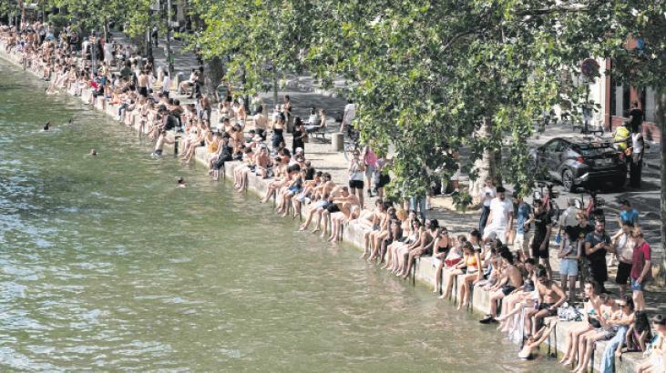 Avrupa’yı kavuran hava dalgası Türkiye’ye de geliyor! Sıcak alarmı