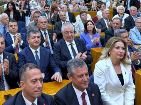 Kimler imza atti yeni partinin kurucular kurulundaki 91 vekilin tam listesi uVLKa2AU